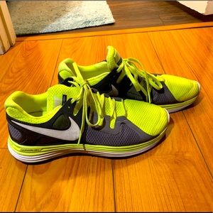 Women’s Neon Nike Shoes